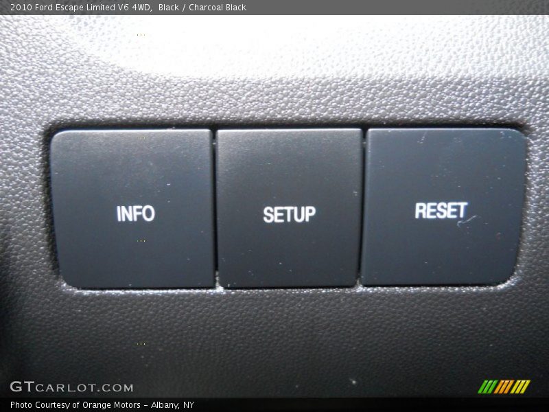 Black / Charcoal Black 2010 Ford Escape Limited V6 4WD