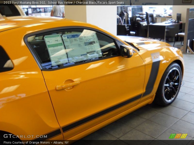 School Bus Yellow / Charcoal Black/Recaro Sport Seats 2013 Ford Mustang Boss 302