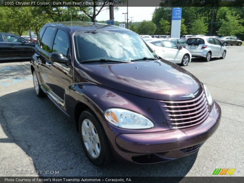 Front 3/4 View of 2005 PT Cruiser 