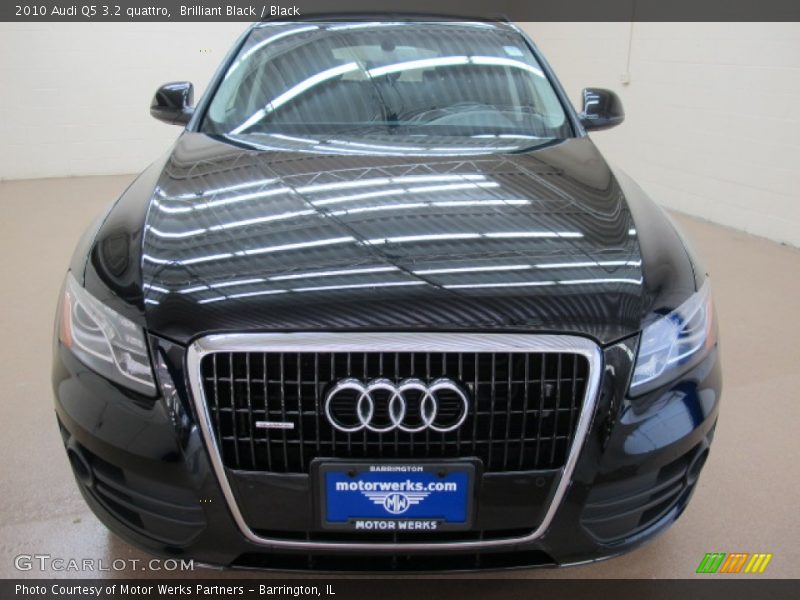 Brilliant Black / Black 2010 Audi Q5 3.2 quattro