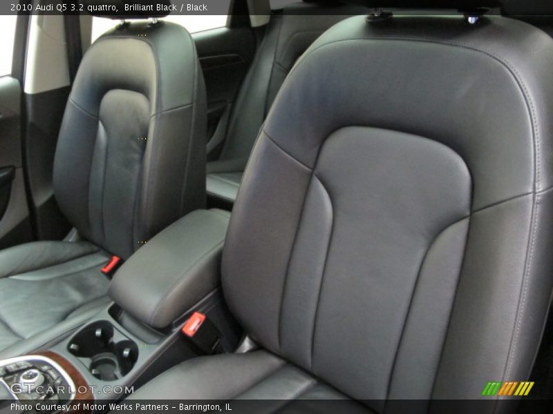 Brilliant Black / Black 2010 Audi Q5 3.2 quattro