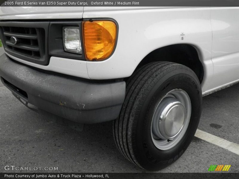 Oxford White / Medium Flint 2005 Ford E Series Van E350 Super Duty Cargo