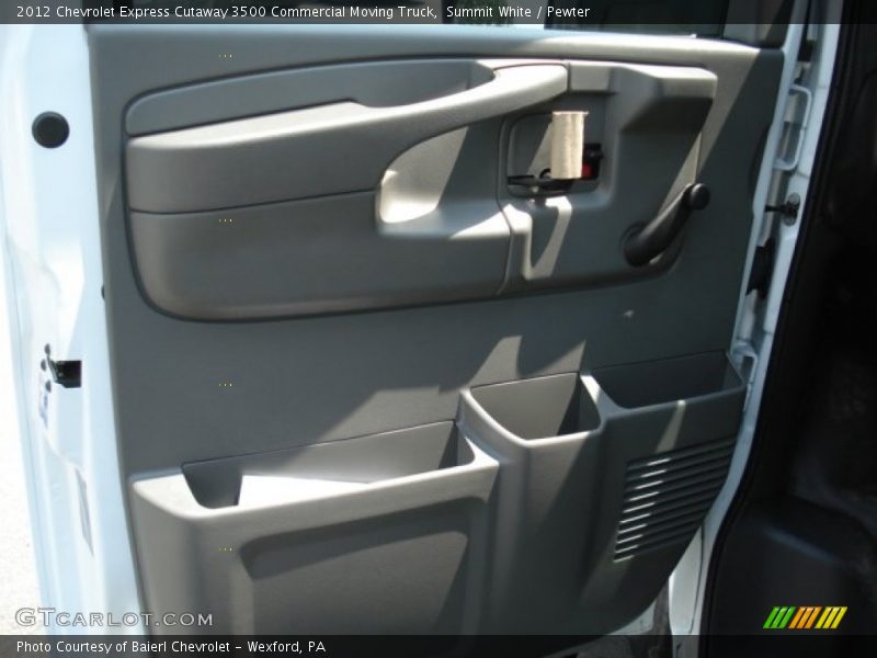 Summit White / Pewter 2012 Chevrolet Express Cutaway 3500 Commercial Moving Truck