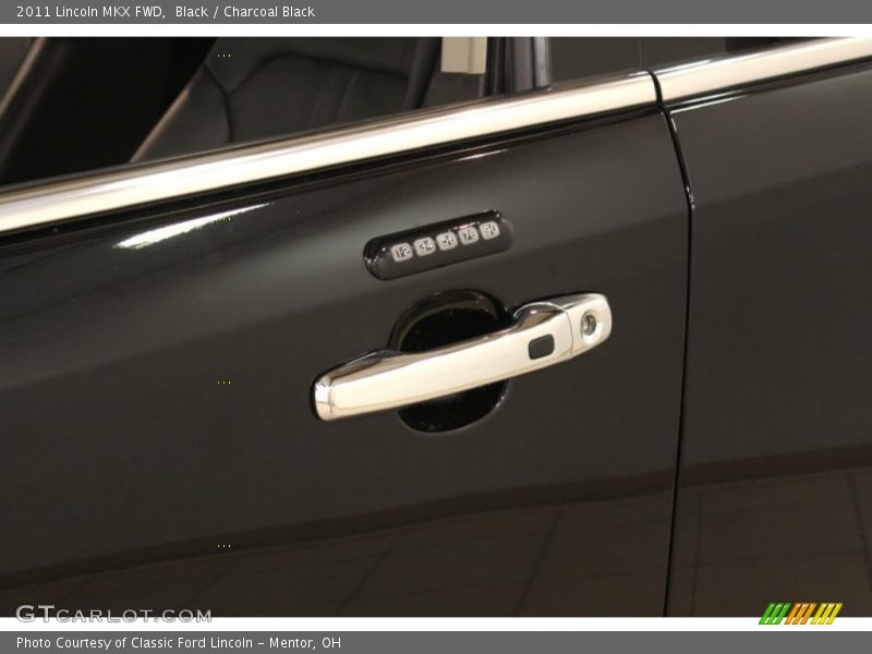 Black / Charcoal Black 2011 Lincoln MKX FWD