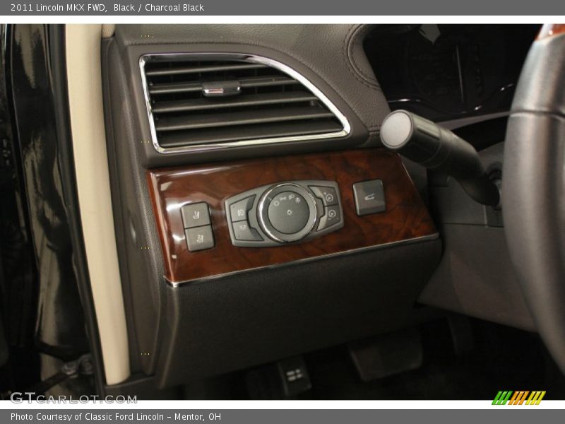 Black / Charcoal Black 2011 Lincoln MKX FWD