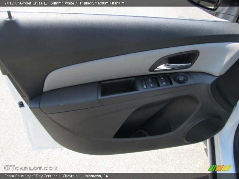 Summit White / Jet Black/Medium Titanium 2012 Chevrolet Cruze LS