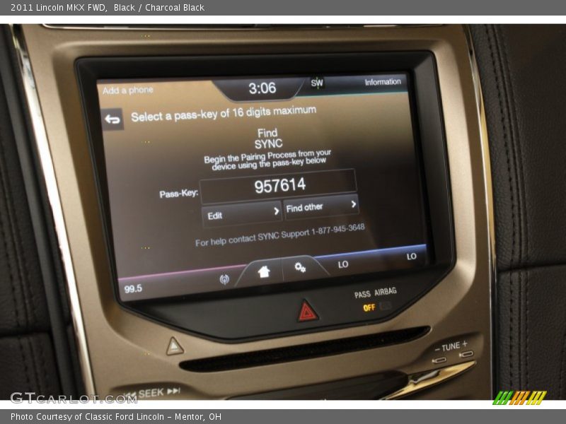 Black / Charcoal Black 2011 Lincoln MKX FWD