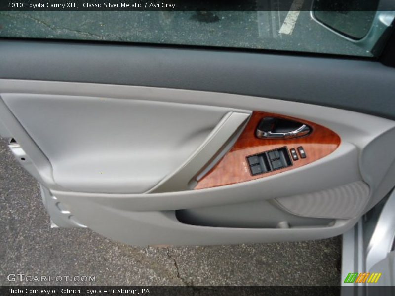 Classic Silver Metallic / Ash Gray 2010 Toyota Camry XLE