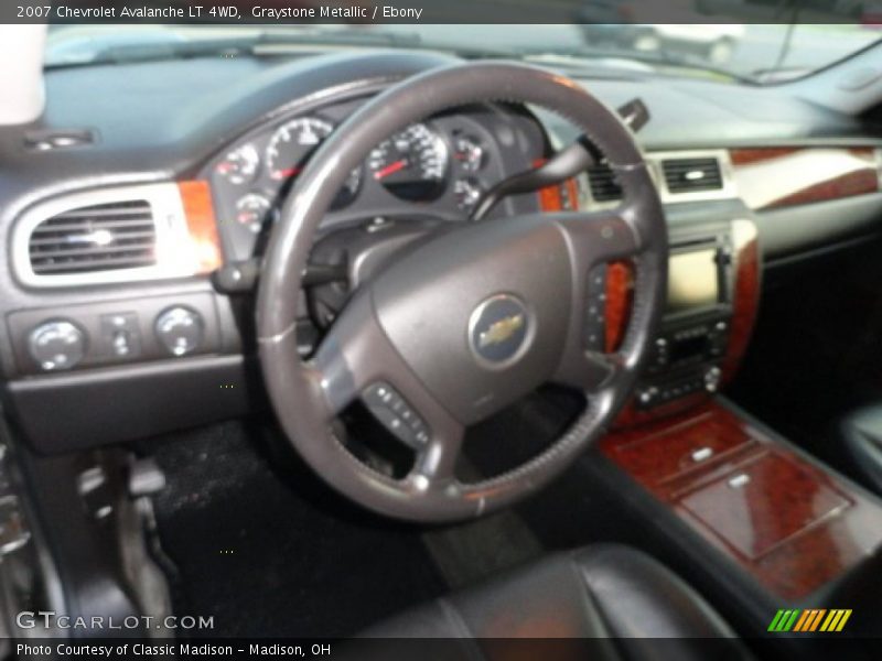 Graystone Metallic / Ebony 2007 Chevrolet Avalanche LT 4WD