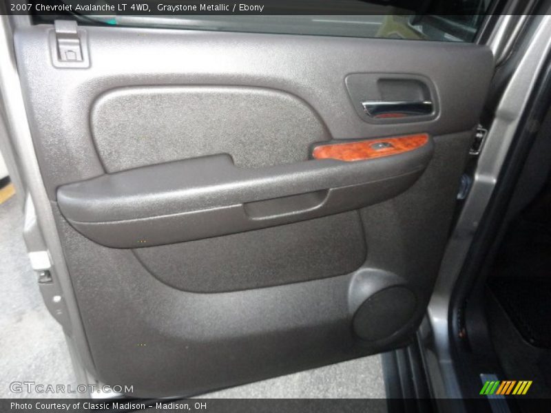 Graystone Metallic / Ebony 2007 Chevrolet Avalanche LT 4WD