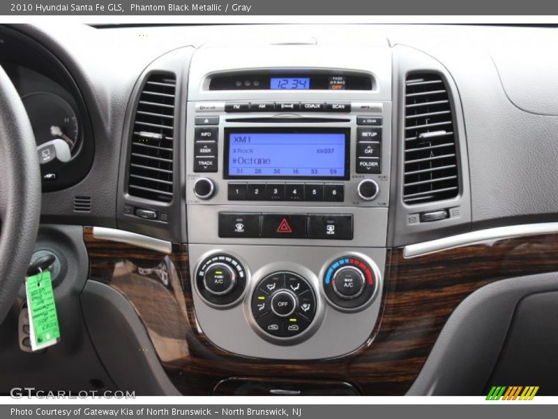 Phantom Black Metallic / Gray 2010 Hyundai Santa Fe GLS