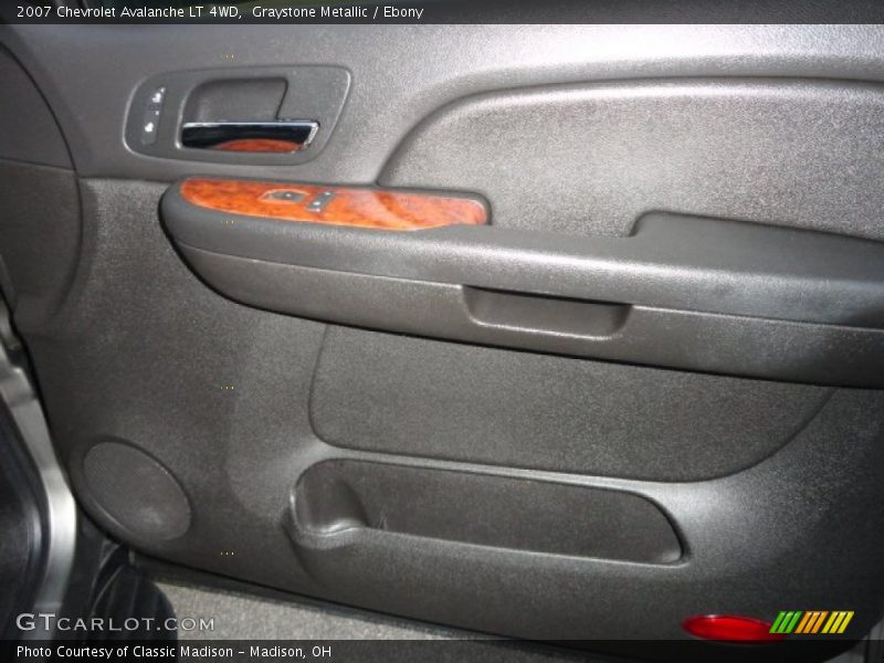 Graystone Metallic / Ebony 2007 Chevrolet Avalanche LT 4WD