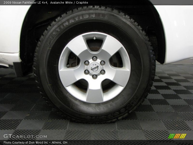 Avalanche White / Graphite 2009 Nissan Pathfinder LE 4x4