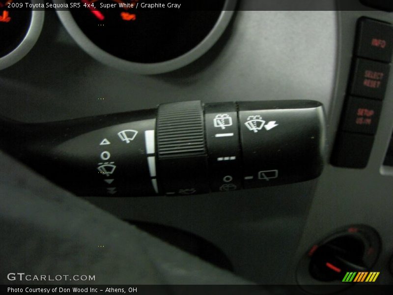 Super White / Graphite Gray 2009 Toyota Sequoia SR5 4x4