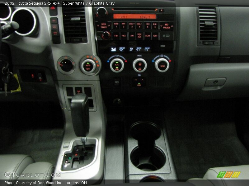 Super White / Graphite Gray 2009 Toyota Sequoia SR5 4x4