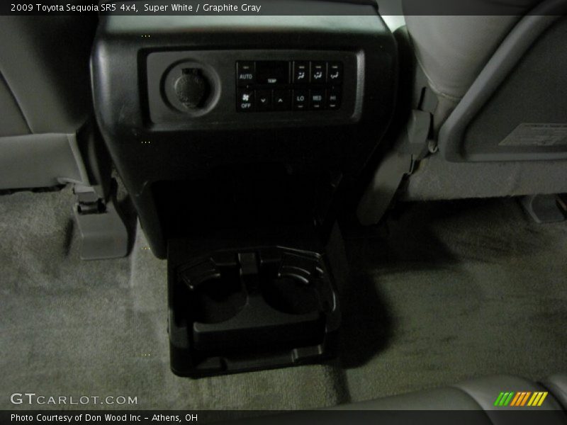 Super White / Graphite Gray 2009 Toyota Sequoia SR5 4x4