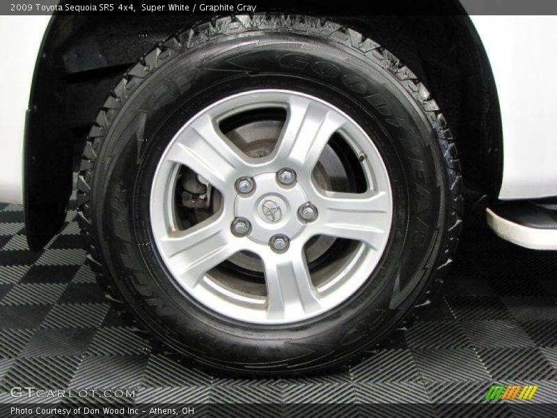 Super White / Graphite Gray 2009 Toyota Sequoia SR5 4x4