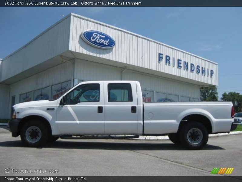 Oxford White / Medium Parchment 2002 Ford F250 Super Duty XL Crew Cab