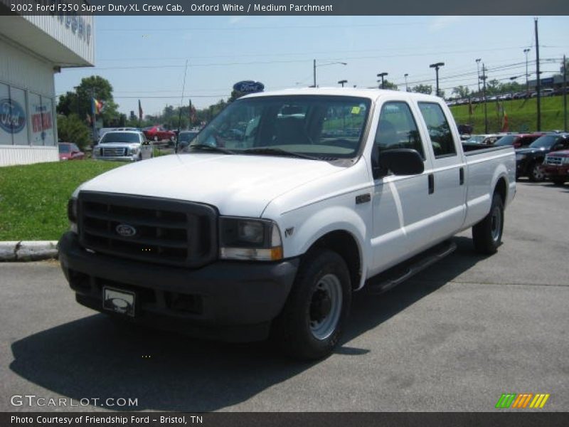 Oxford White / Medium Parchment 2002 Ford F250 Super Duty XL Crew Cab