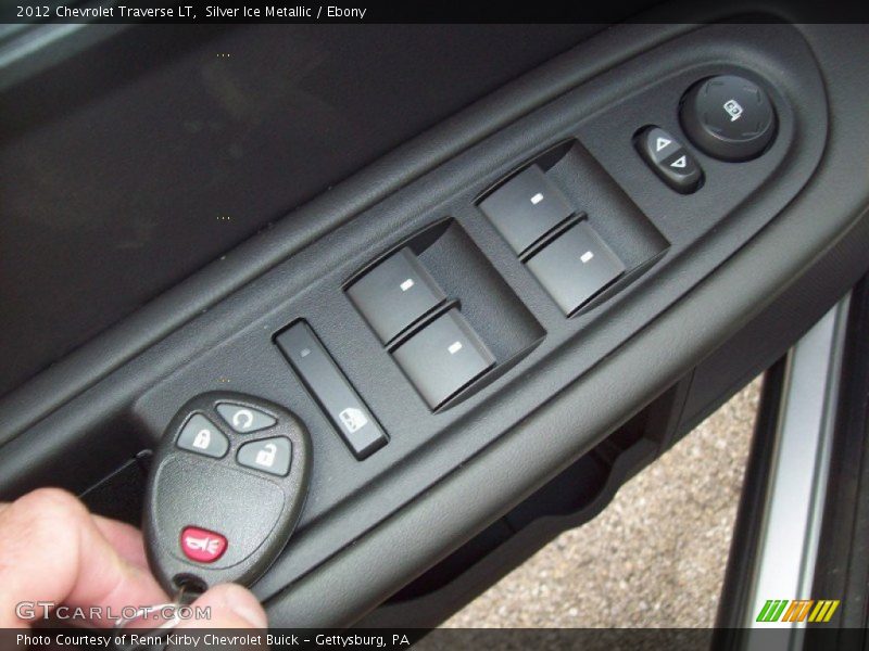 Silver Ice Metallic / Ebony 2012 Chevrolet Traverse LT