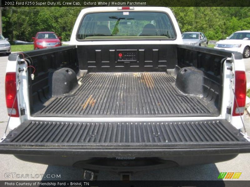 Oxford White / Medium Parchment 2002 Ford F250 Super Duty XL Crew Cab