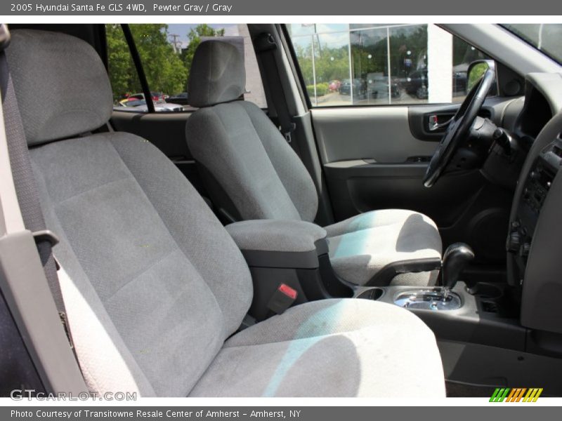 Front Seat of 2005 Santa Fe GLS 4WD