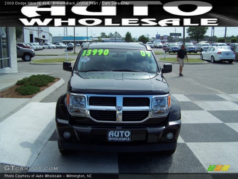 Brilliant Black Crystal Pearl / Dark Slate Gray 2009 Dodge Nitro SE 4x4
