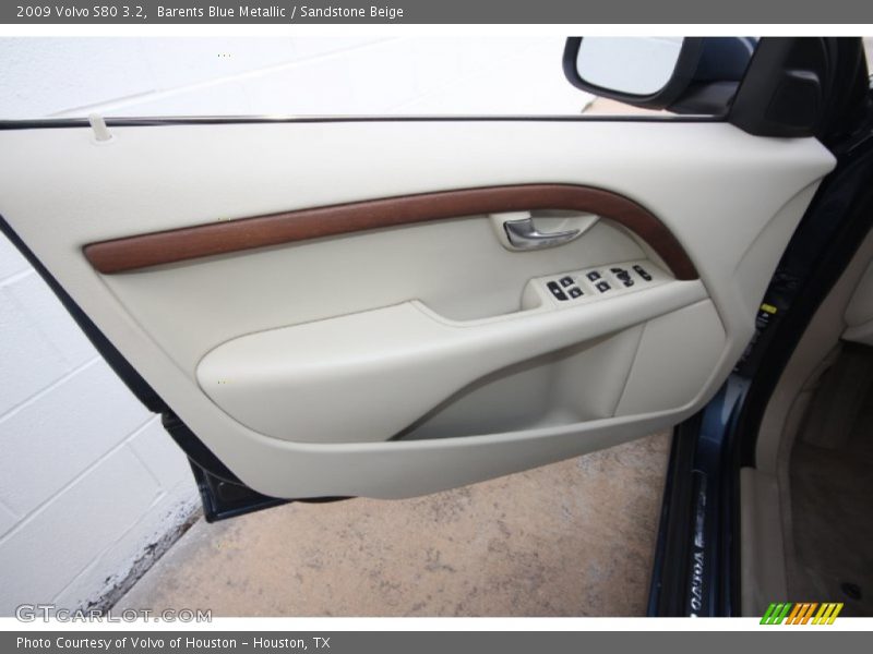 Barents Blue Metallic / Sandstone Beige 2009 Volvo S80 3.2