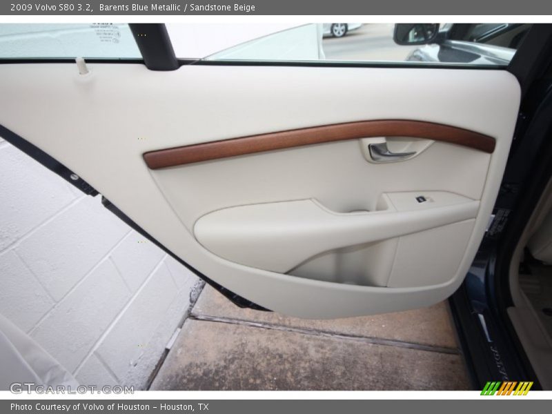 Barents Blue Metallic / Sandstone Beige 2009 Volvo S80 3.2