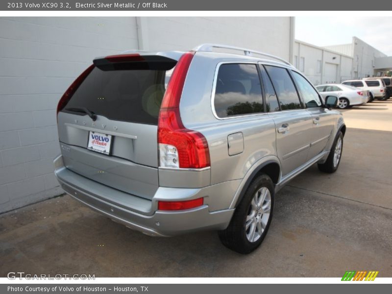 Electric Silver Metallic / Off Black 2013 Volvo XC90 3.2