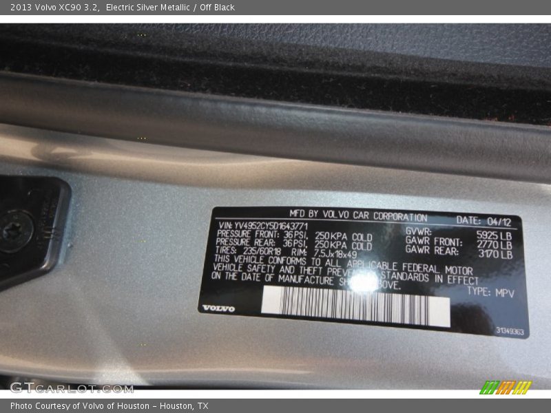 Electric Silver Metallic / Off Black 2013 Volvo XC90 3.2