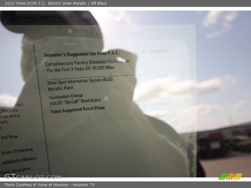 Electric Silver Metallic / Off Black 2013 Volvo XC90 3.2