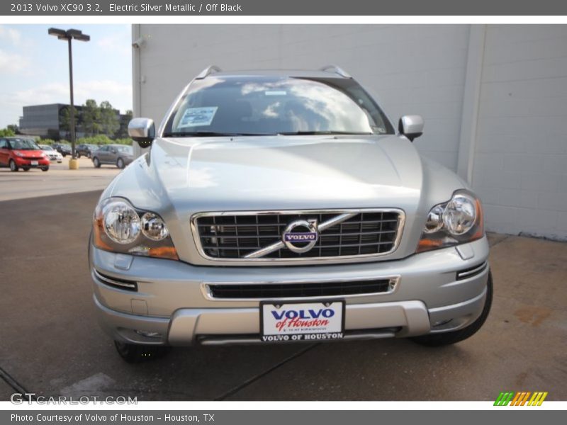 Electric Silver Metallic / Off Black 2013 Volvo XC90 3.2