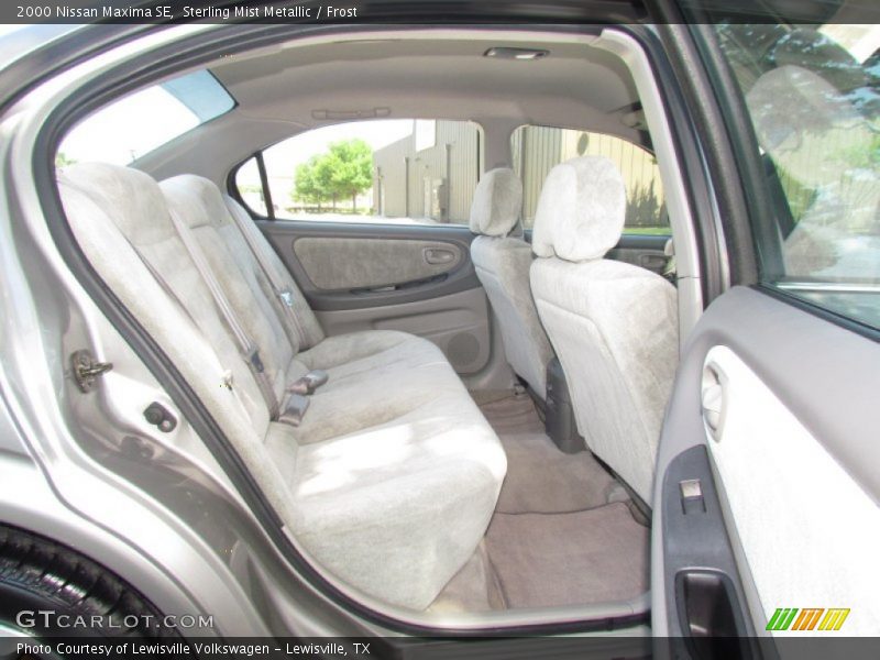 Sterling Mist Metallic / Frost 2000 Nissan Maxima SE
