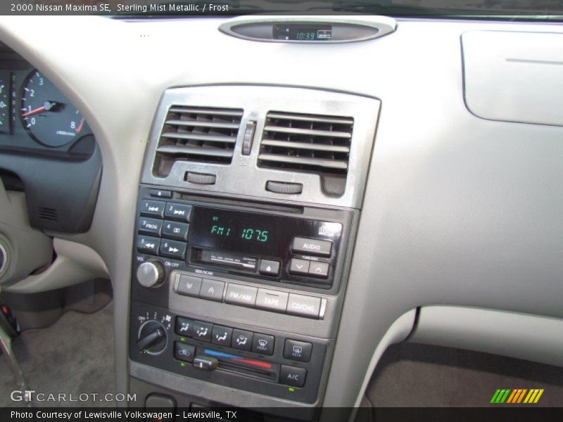Sterling Mist Metallic / Frost 2000 Nissan Maxima SE