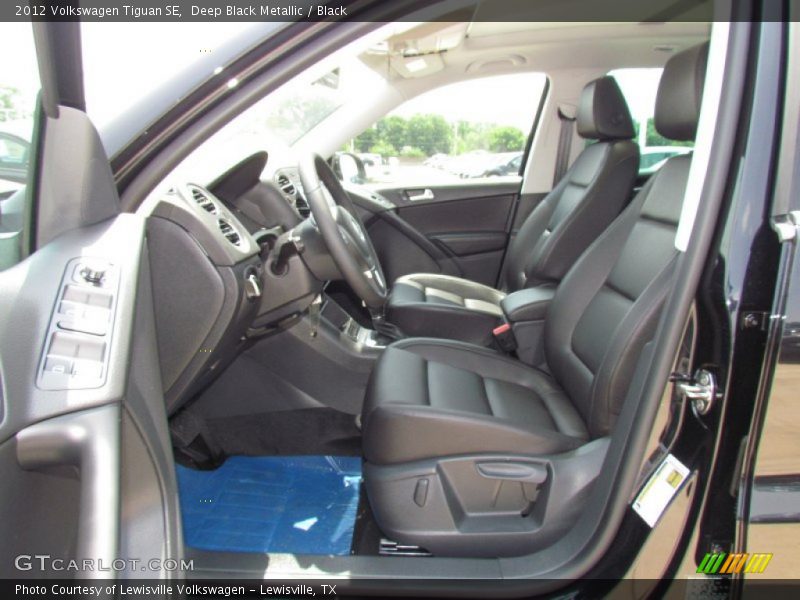 Deep Black Metallic / Black 2012 Volkswagen Tiguan SE