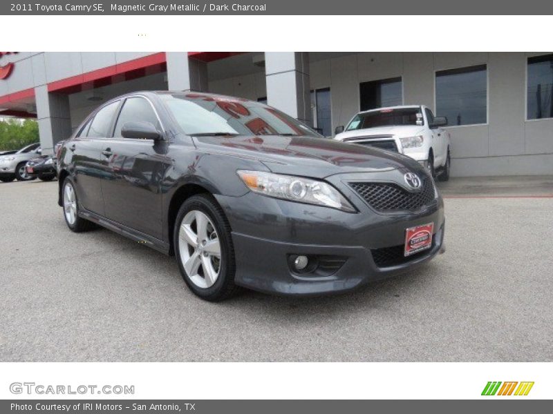 Magnetic Gray Metallic / Dark Charcoal 2011 Toyota Camry SE