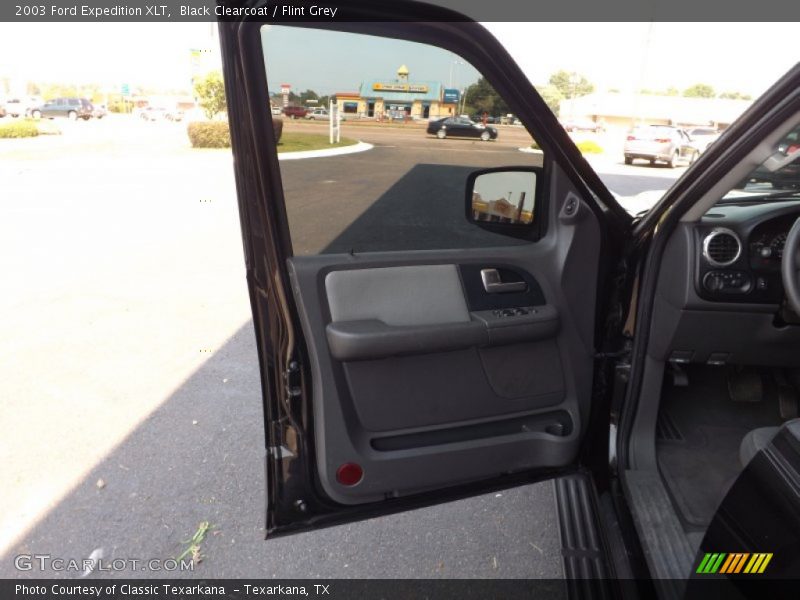 Black Clearcoat / Flint Grey 2003 Ford Expedition XLT