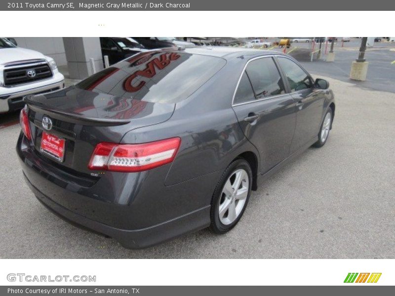 Magnetic Gray Metallic / Dark Charcoal 2011 Toyota Camry SE