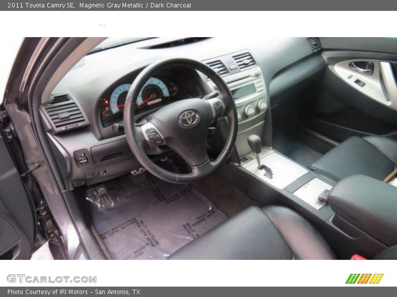 Magnetic Gray Metallic / Dark Charcoal 2011 Toyota Camry SE