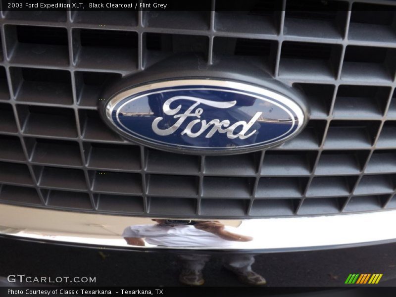 Black Clearcoat / Flint Grey 2003 Ford Expedition XLT