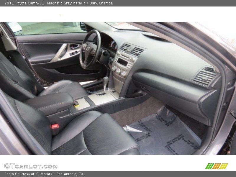 Magnetic Gray Metallic / Dark Charcoal 2011 Toyota Camry SE