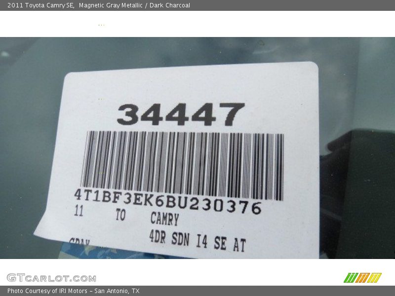 Magnetic Gray Metallic / Dark Charcoal 2011 Toyota Camry SE