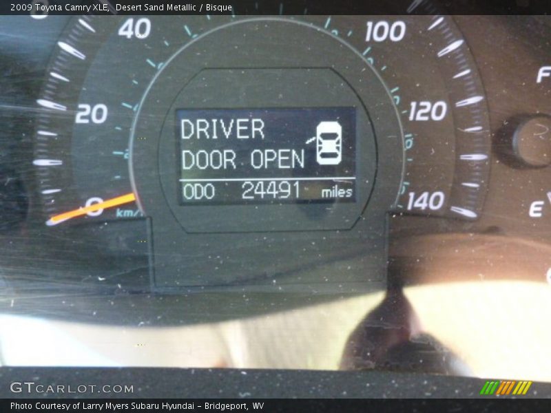 Desert Sand Metallic / Bisque 2009 Toyota Camry XLE