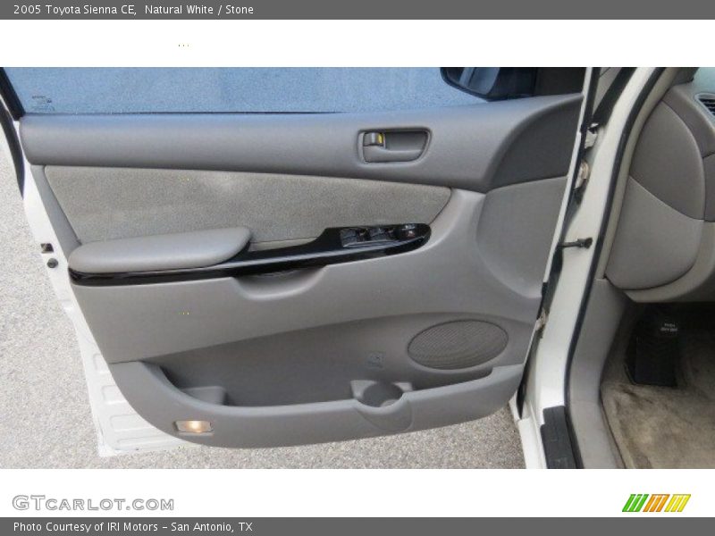 Natural White / Stone 2005 Toyota Sienna CE