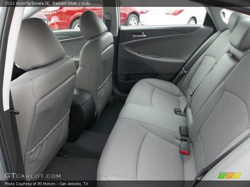 Radiant Silver / Gray 2013 Hyundai Sonata SE