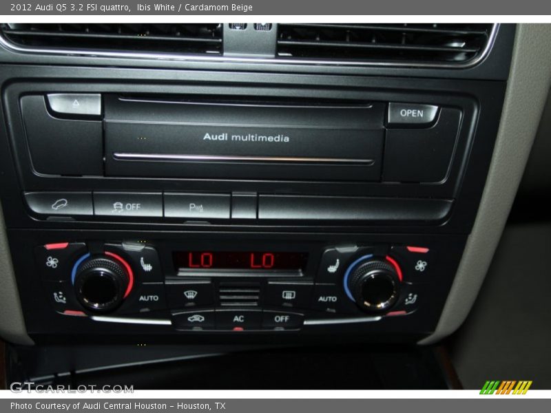 Ibis White / Cardamom Beige 2012 Audi Q5 3.2 FSI quattro