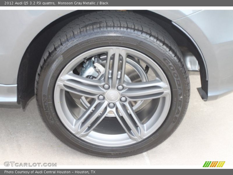 Monsoon Gray Metallic / Black 2012 Audi Q5 3.2 FSI quattro