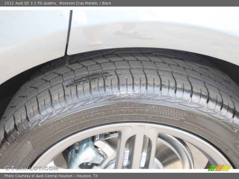 Monsoon Gray Metallic / Black 2012 Audi Q5 3.2 FSI quattro