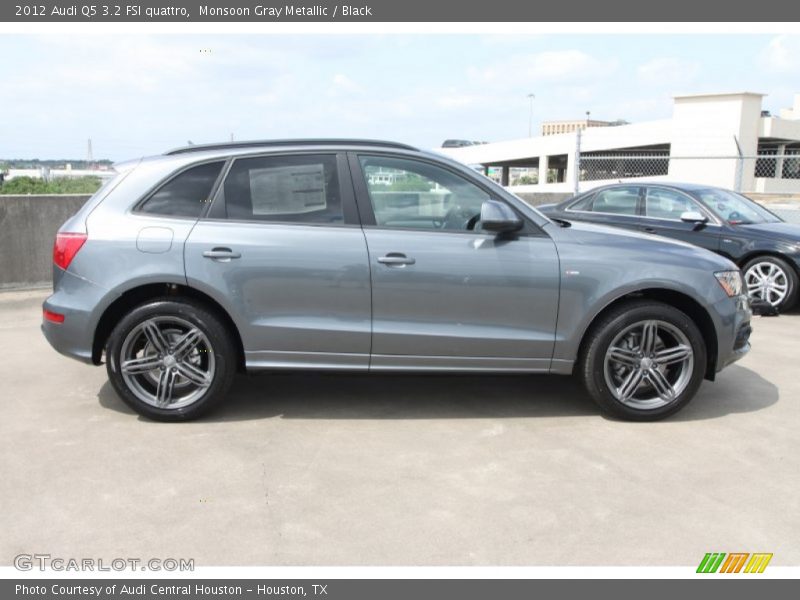 Monsoon Gray Metallic / Black 2012 Audi Q5 3.2 FSI quattro